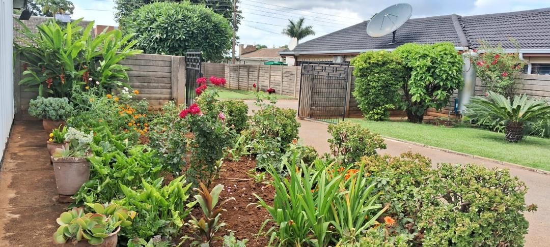 4 Bedroom House for Sale in Ridgeview 