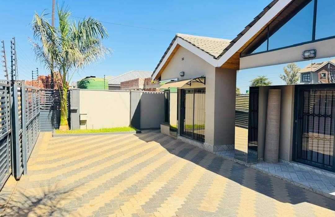 4 Bedroom House for Sale in Tynwald 