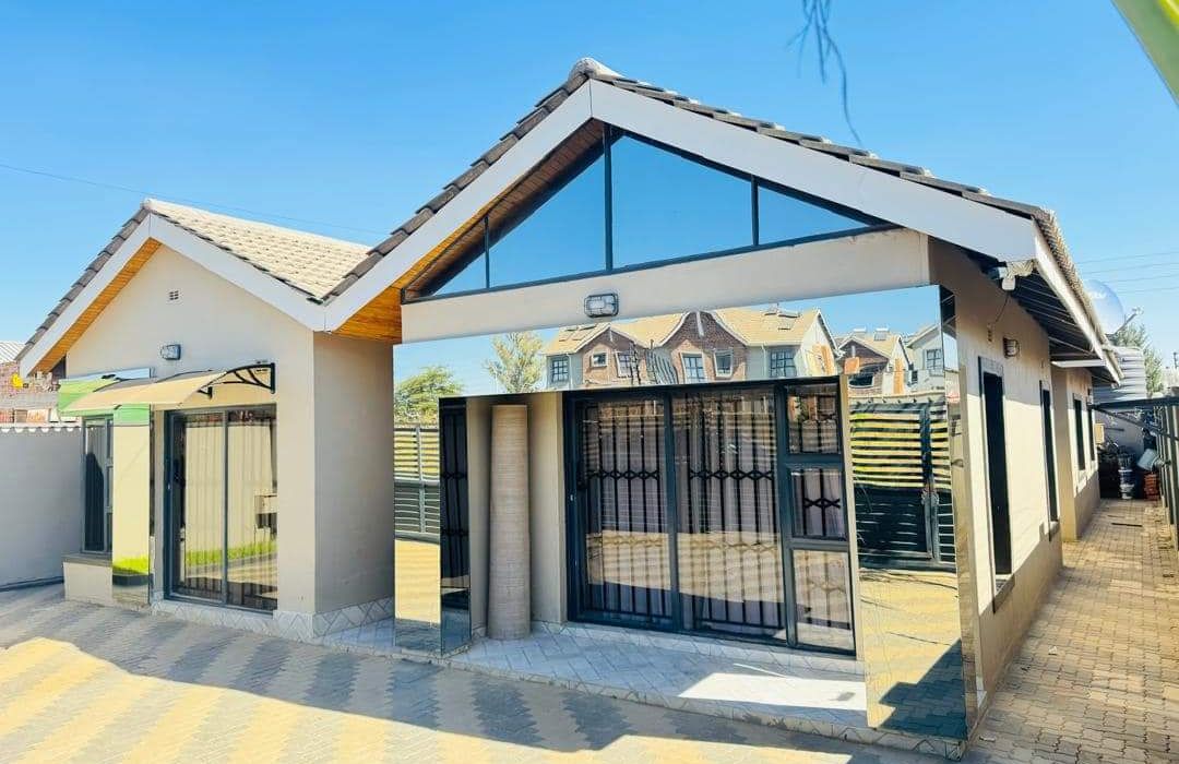 4 Bedroom House for Sale in Tynwald 