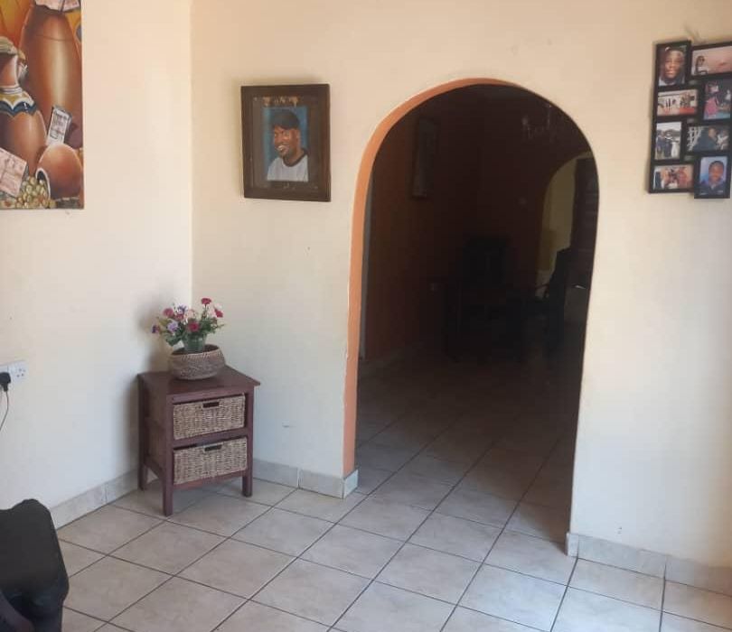 4 Bedroom House for Sale in Upper Hillside