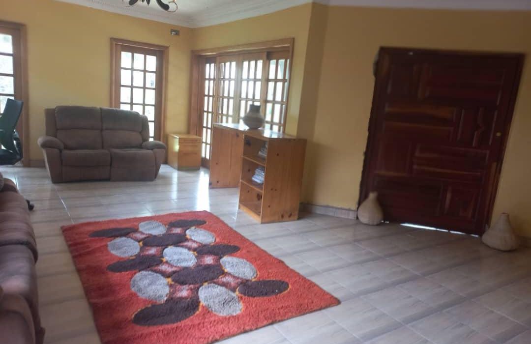 4 Bedroom House for Sale in Upper Hillside