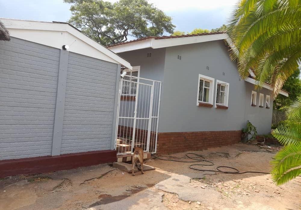 4 Bedroom House for Sale in Upper Hillside
