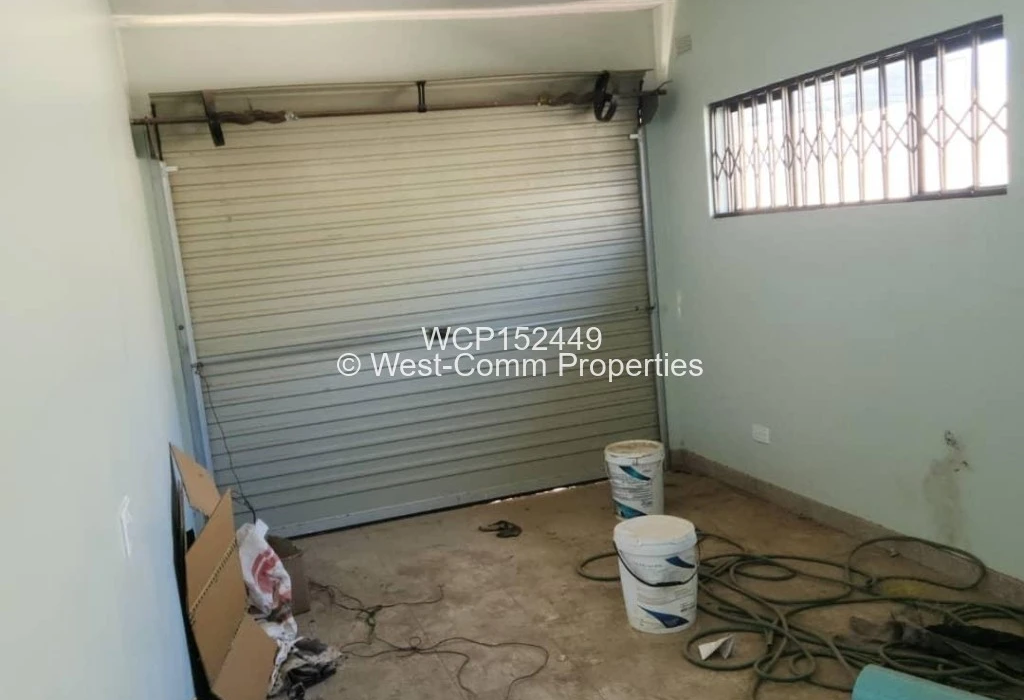 4 bedroom house for sale in Waterfalls