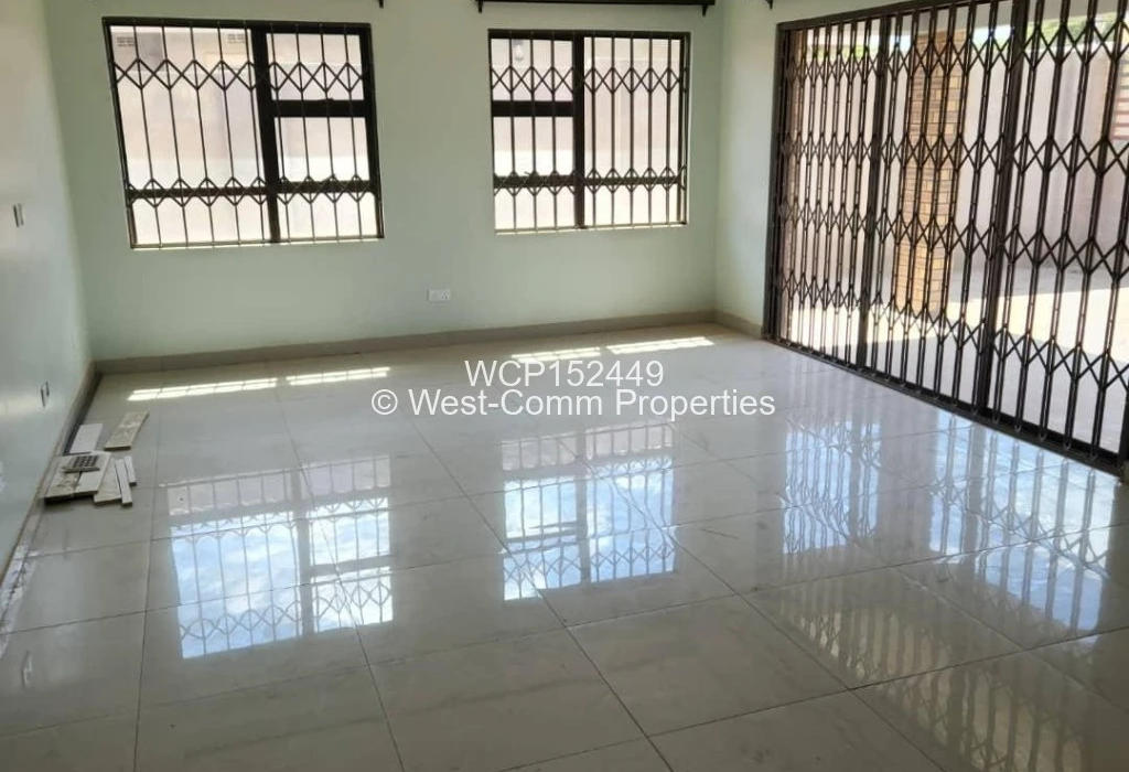 4 bedroom house for sale in Waterfalls