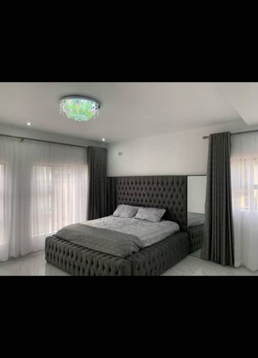 4 Bedroom House for Sale in Westgate Adylinn 