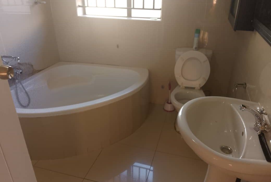 4 Bedroom House for Sale in Westlea 