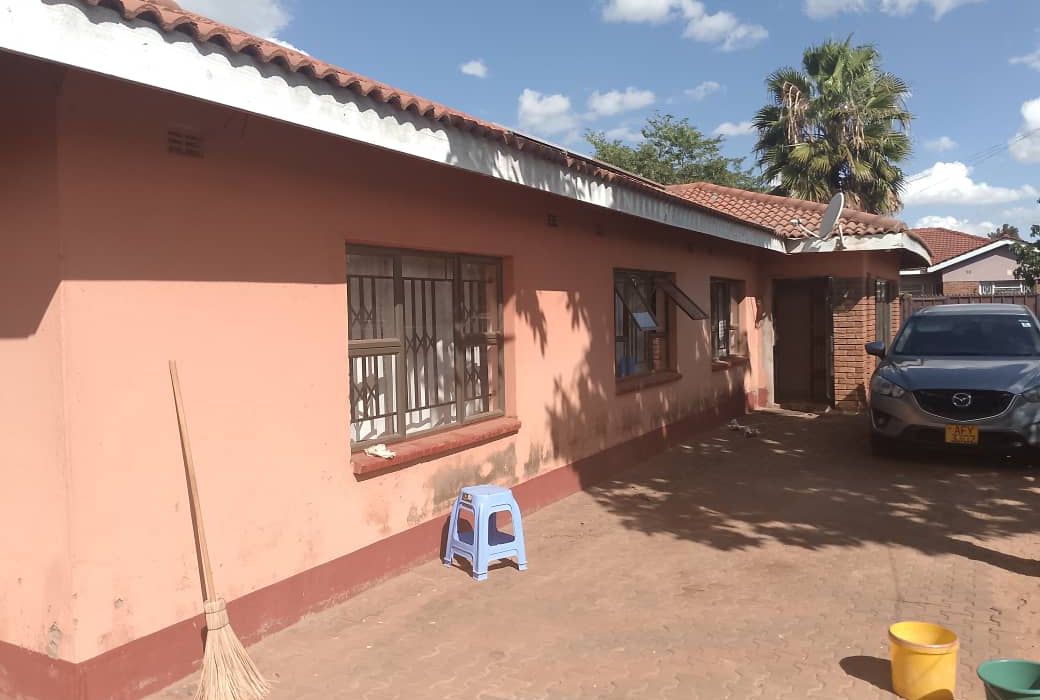 4 Bedroom House for Sale in Westlea 