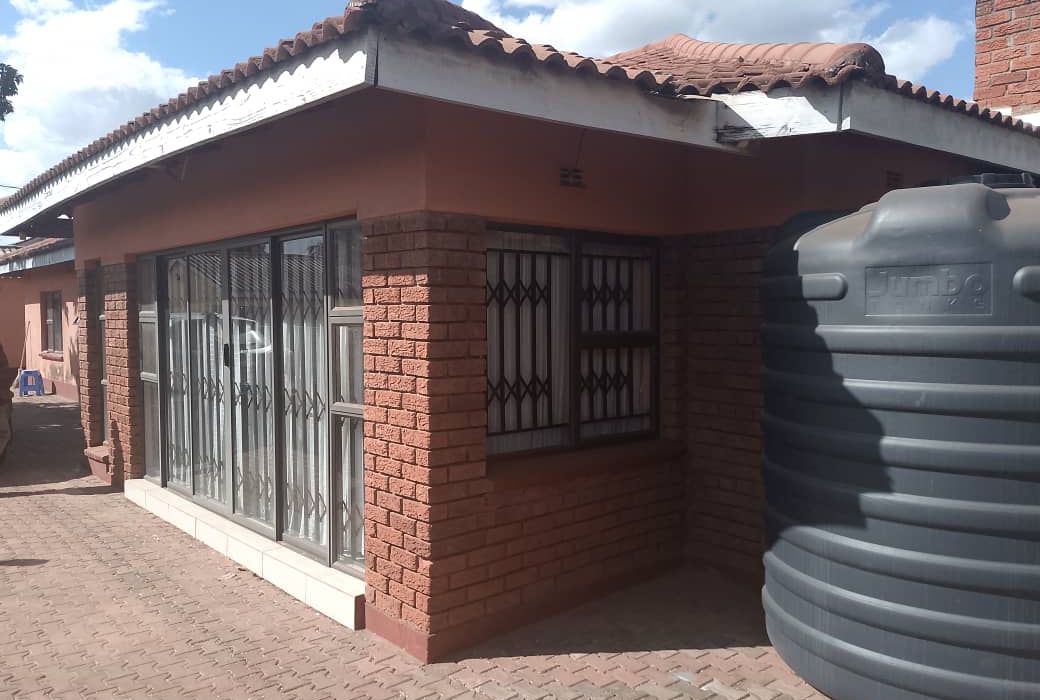4 Bedroom House for Sale in Westlea 
