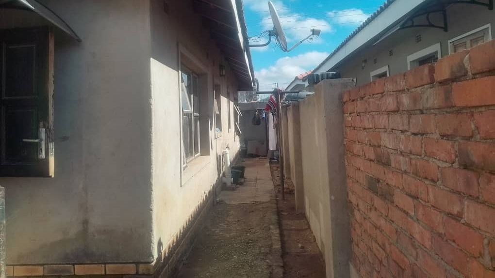 4 bedroom house in Aspindale 
