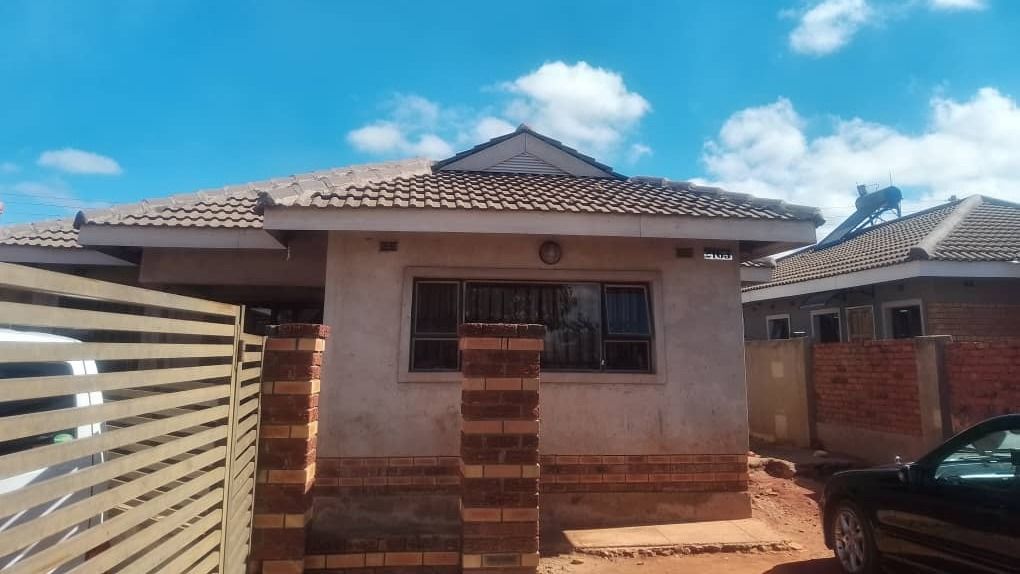 4 bedroom house in Aspindale 