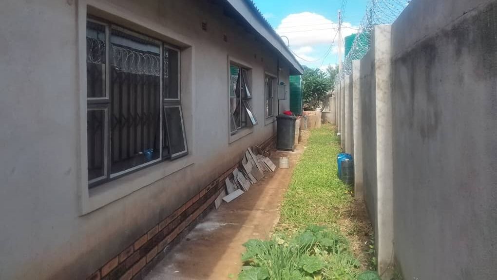 4 bedroom house in Aspindale 