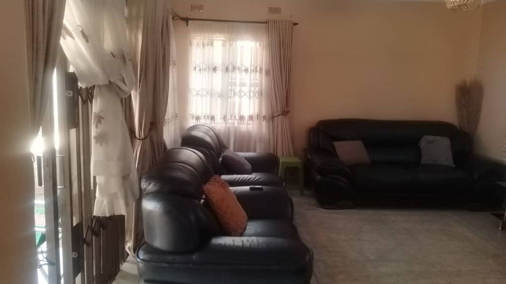 4 bedroom house in Aspindale 