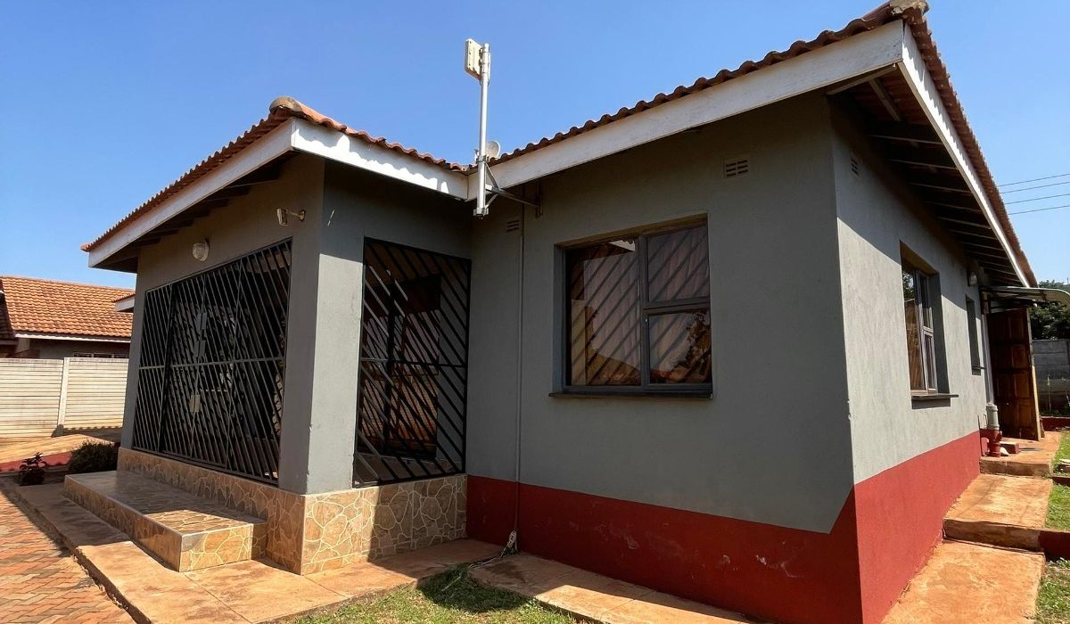 4 Bedroom House in Cold Comfort for Sale 