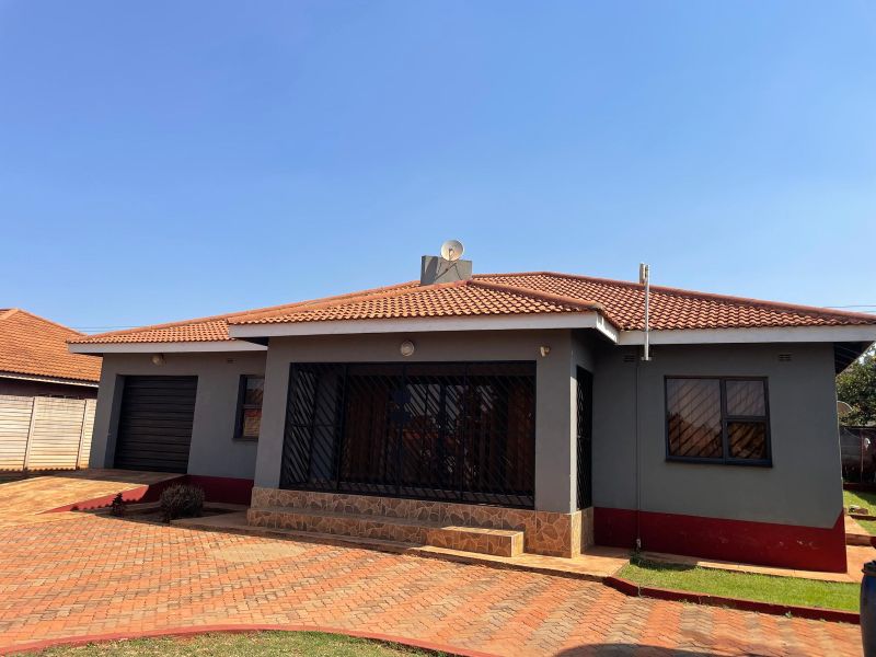 4 Bedroom House in Cold Comfort for Sale 
