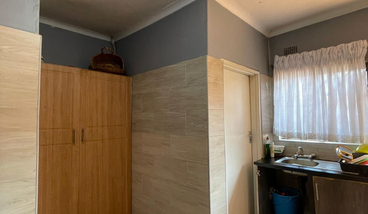 4 Bedroom House in Cold Comfort for Sale 