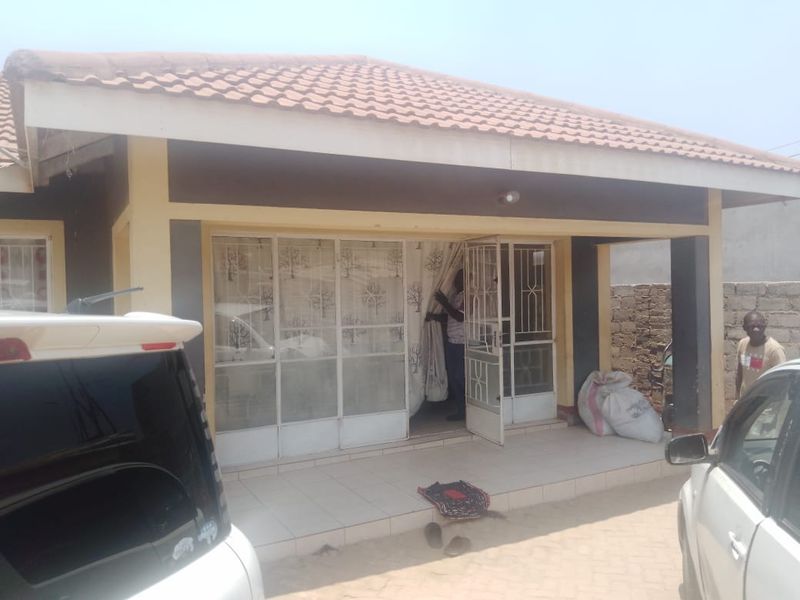 4 Bedroom House in Damofalls for Sale 