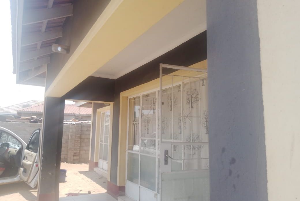 4 Bedroom House in Damofalls for Sale 