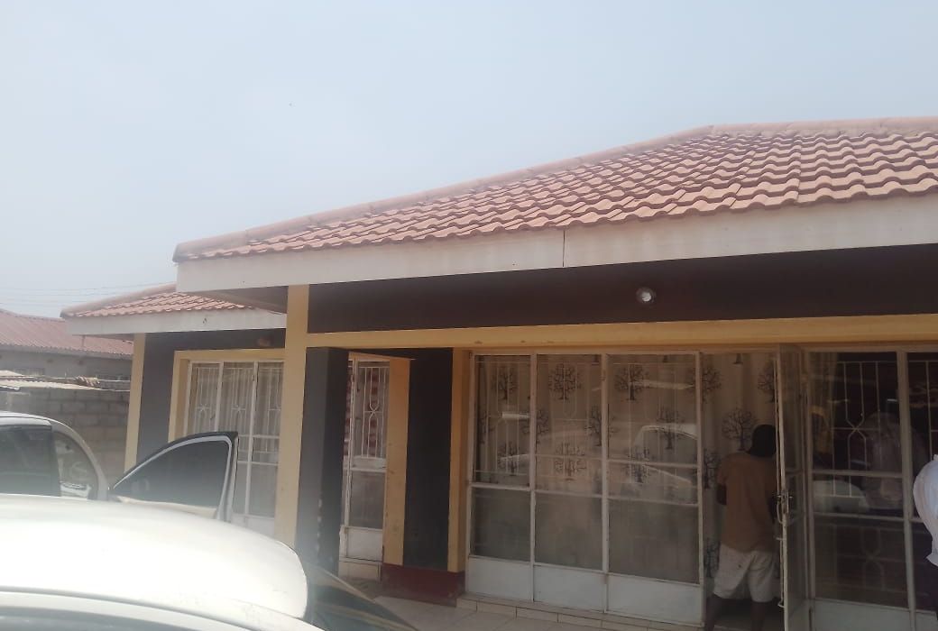 4 Bedroom House in Damofalls for Sale 