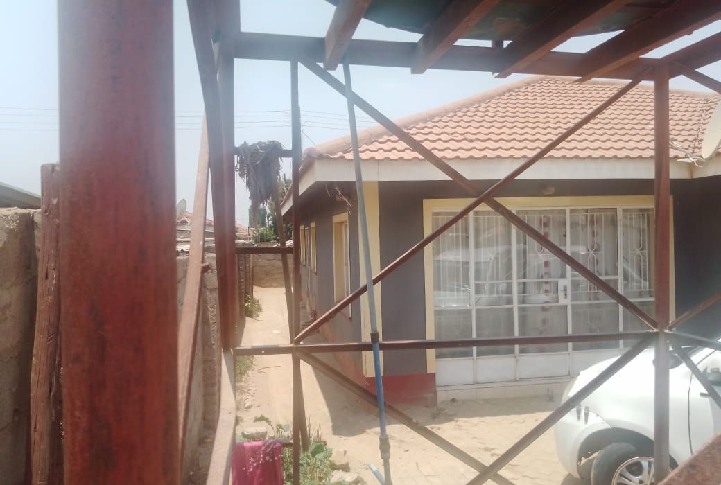 4 Bedroom House in Damofalls for Sale 
