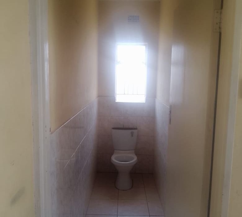4 Bedroom House in Damofalls for Sale 