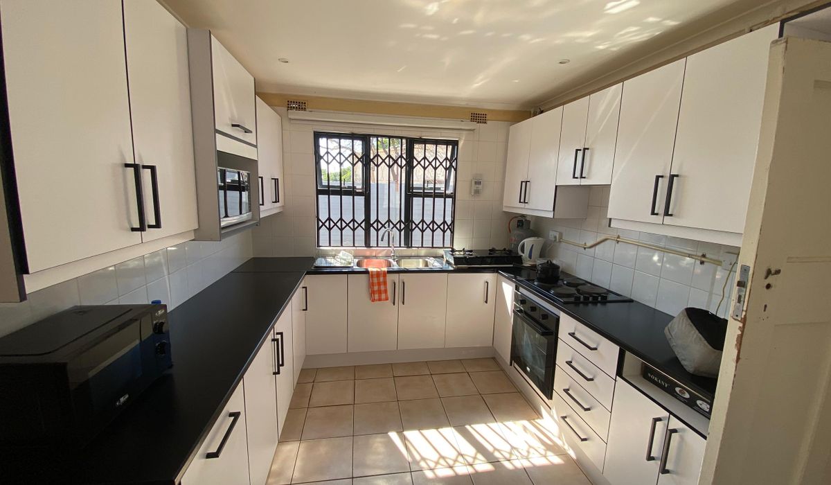 4 Bedroom House in Magwegwe North, Bulawayo for Sale 