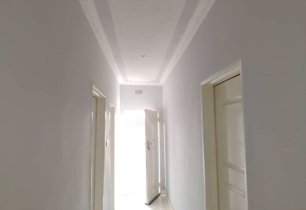 4 bedroom house in Mainway Meadows 