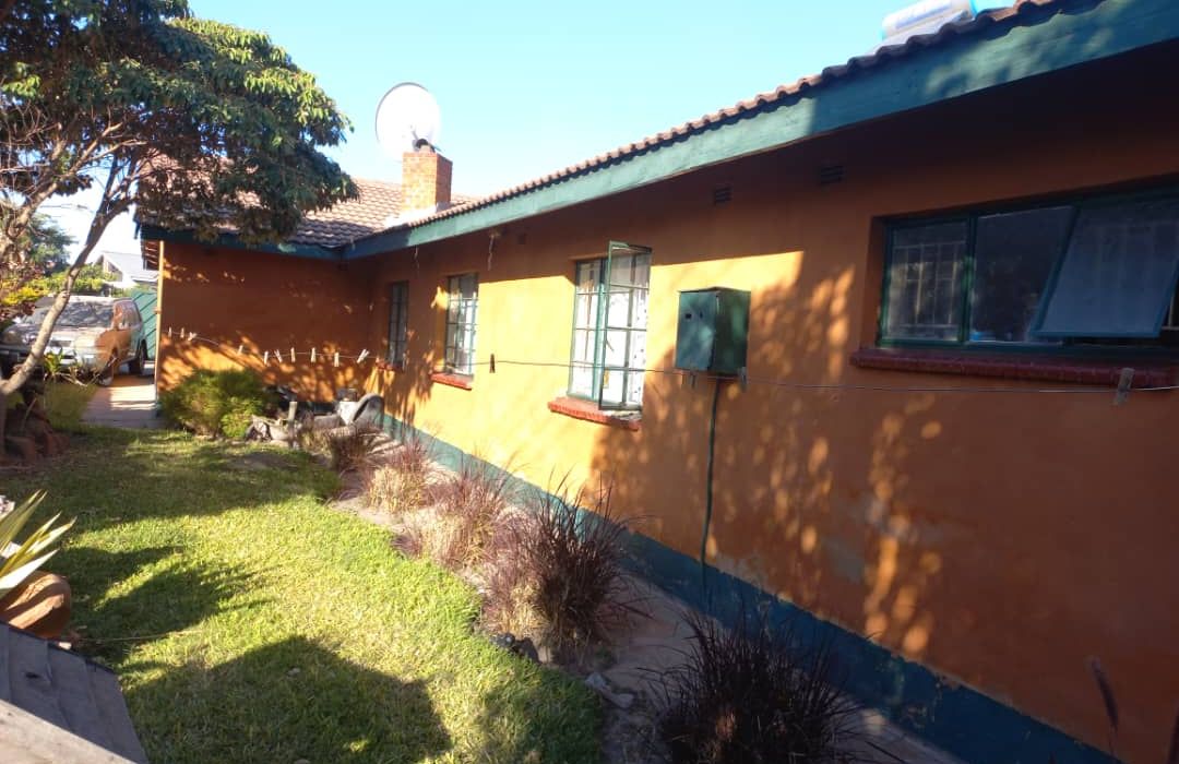 4 Bedroom House to Rent in Mainway Meadows 