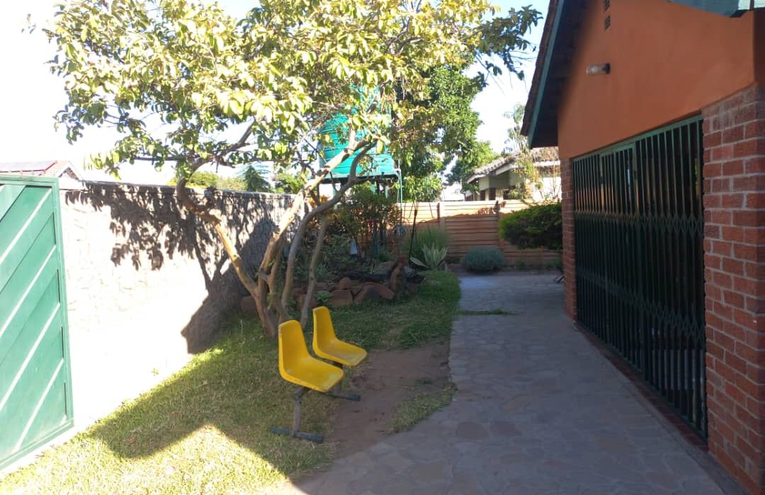 4 Bedroom House to Rent in Mainway Meadows 