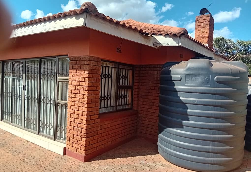 4 Bedroom House in Westlea for Sale 