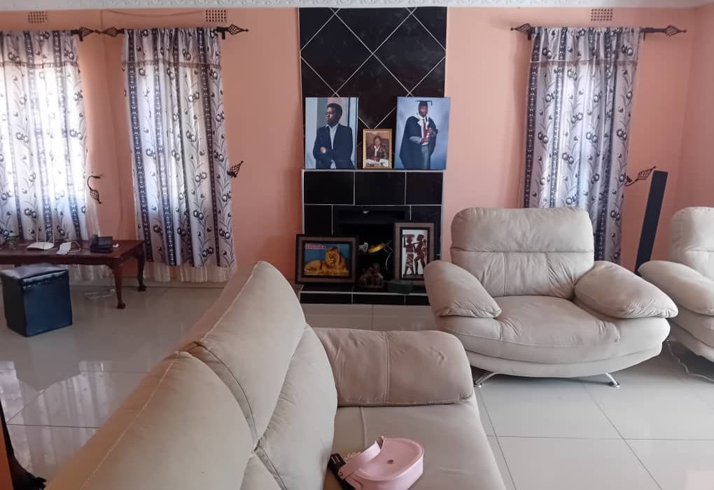 4 Bedroom House in Westlea for Sale 