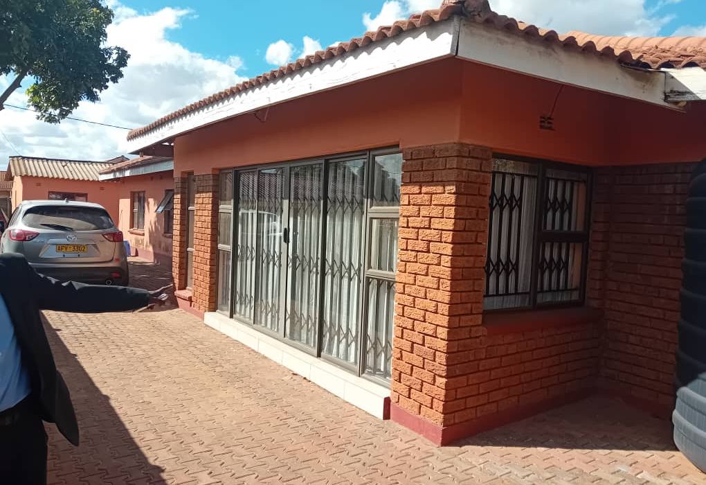 4 Bedroom House in Westlea for Sale 