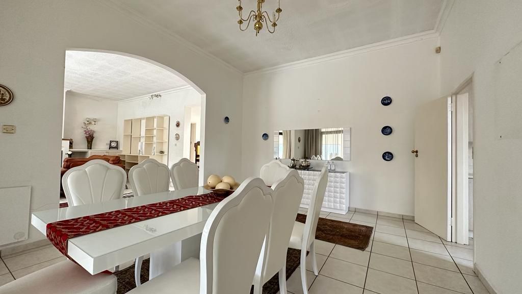4 Bedroom House to Rent in Chisipite 