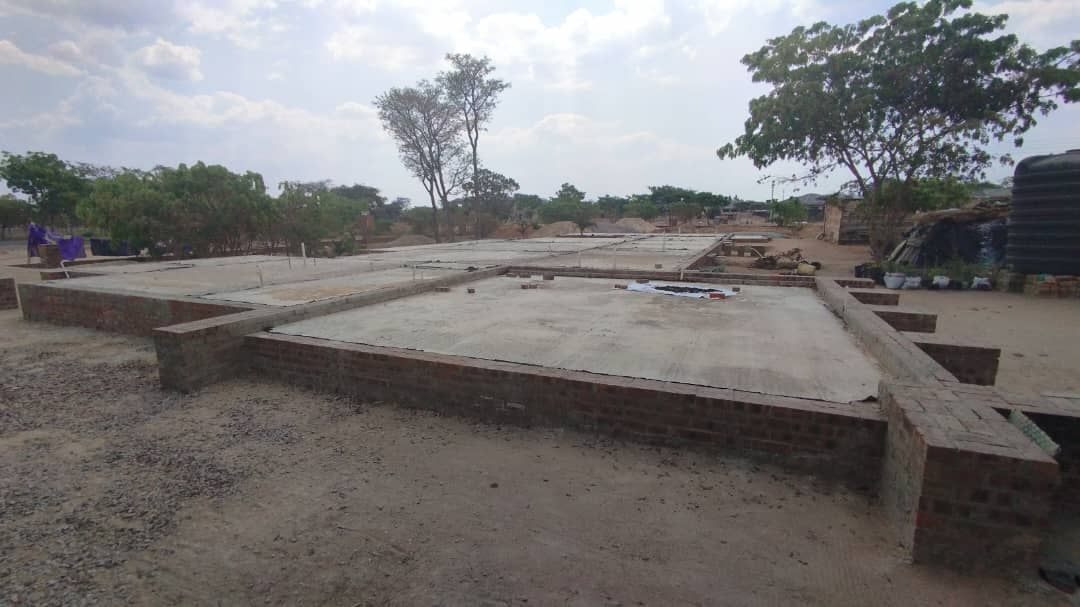 4 Bedroom Incomplete House for Sale in Arlington 