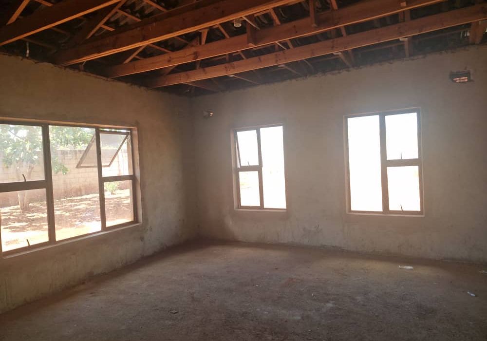 4 Bedroom Semi Complete House for Sale in Gletwin