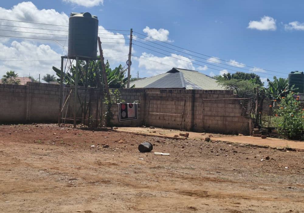 4 Bedroom Semi Complete House for Sale in Gletwin