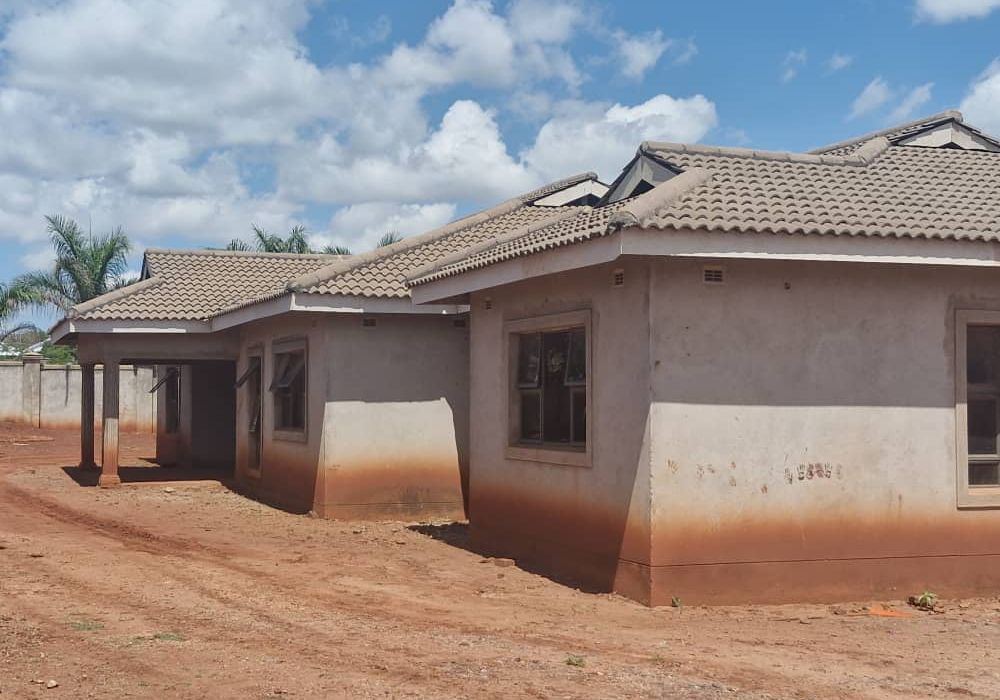 4 Bedroom Semi Complete House for Sale in Gletwin