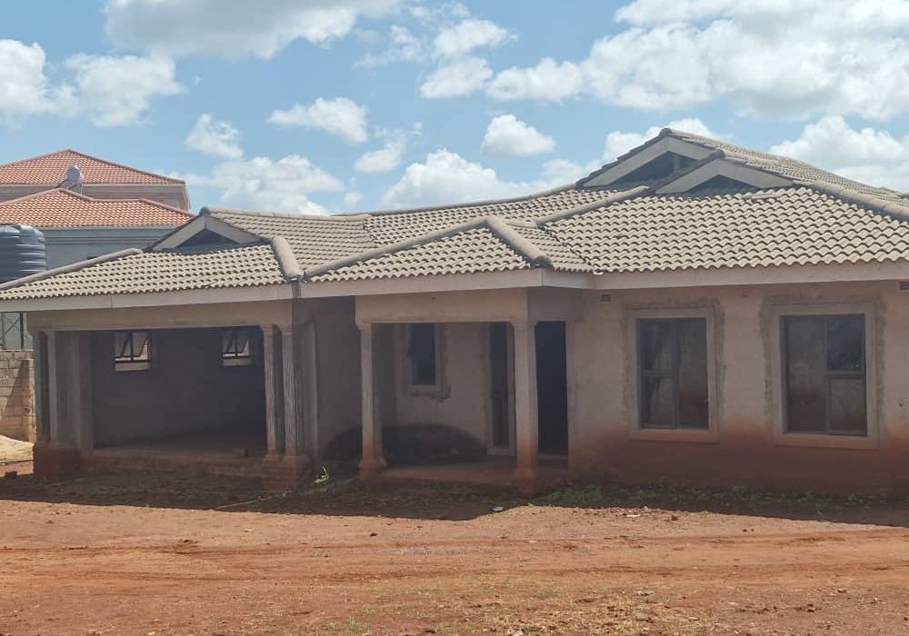 4 Bedroom Semi Complete House for Sale in Gletwin