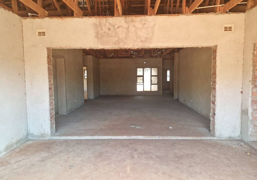 4 Bedroom Semi Complete House for Sale in Gletwin