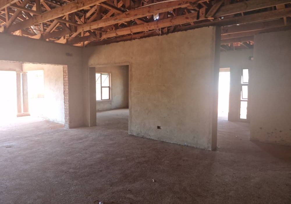 4 Bedroom Semi Complete House for Sale in Gletwin