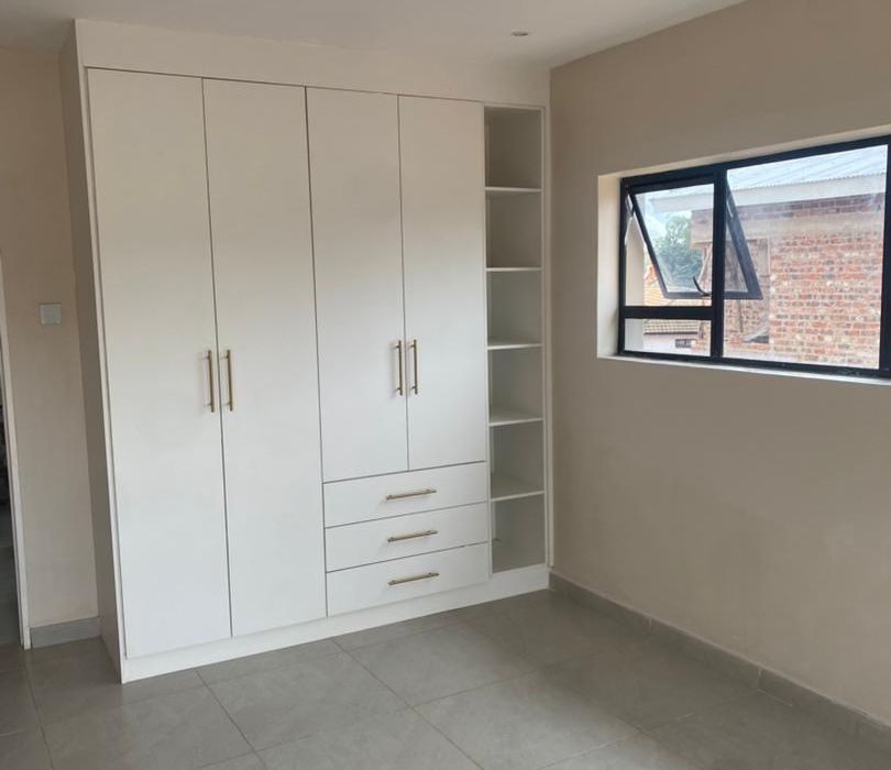 4 Bedroom Smart Apartments for Sale in Marlborough 