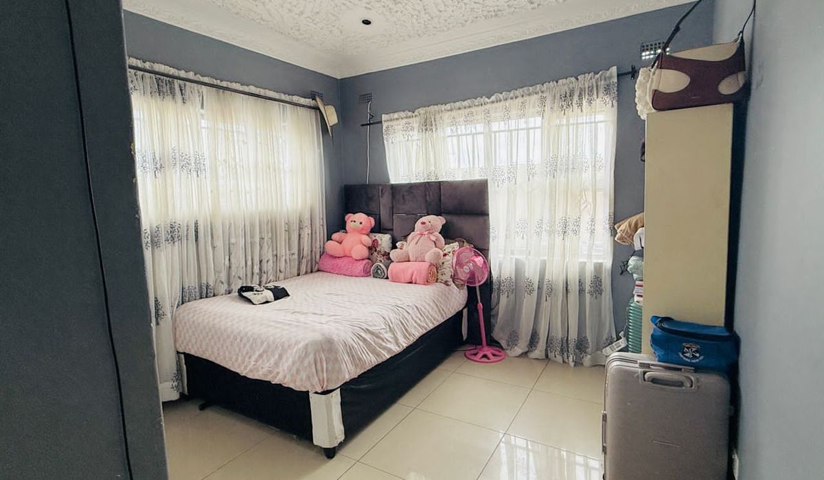 4 Bedroomed Beautiful House In Arlington Estate For Sale