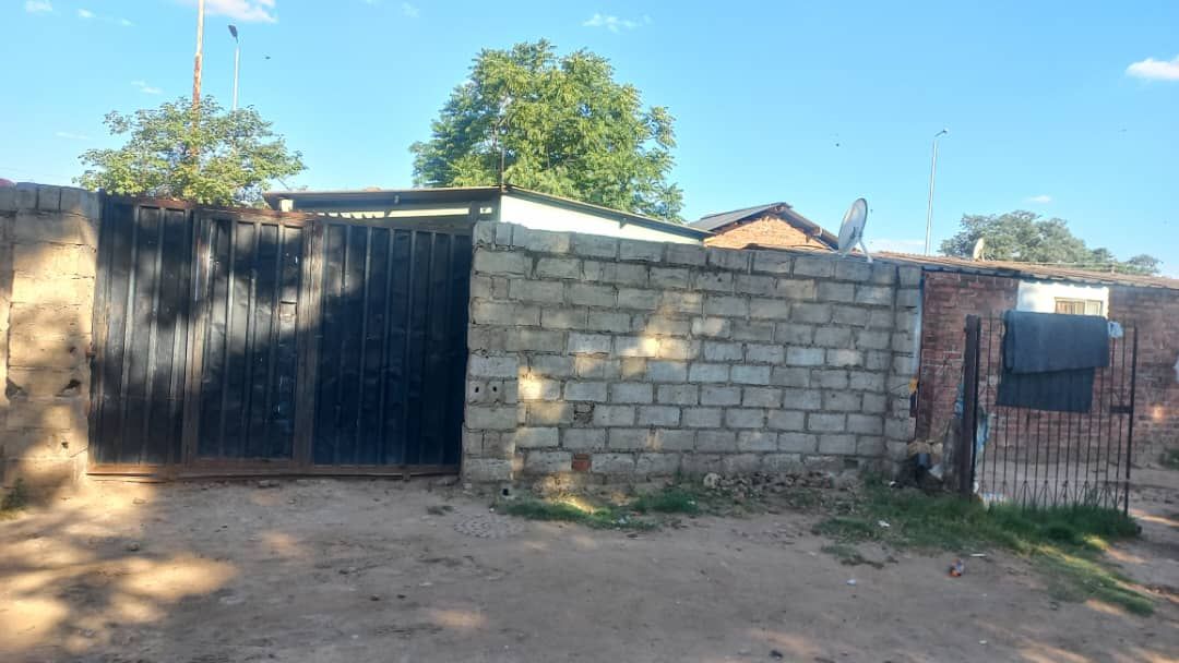 4 Room House in Mbare for Sale 
