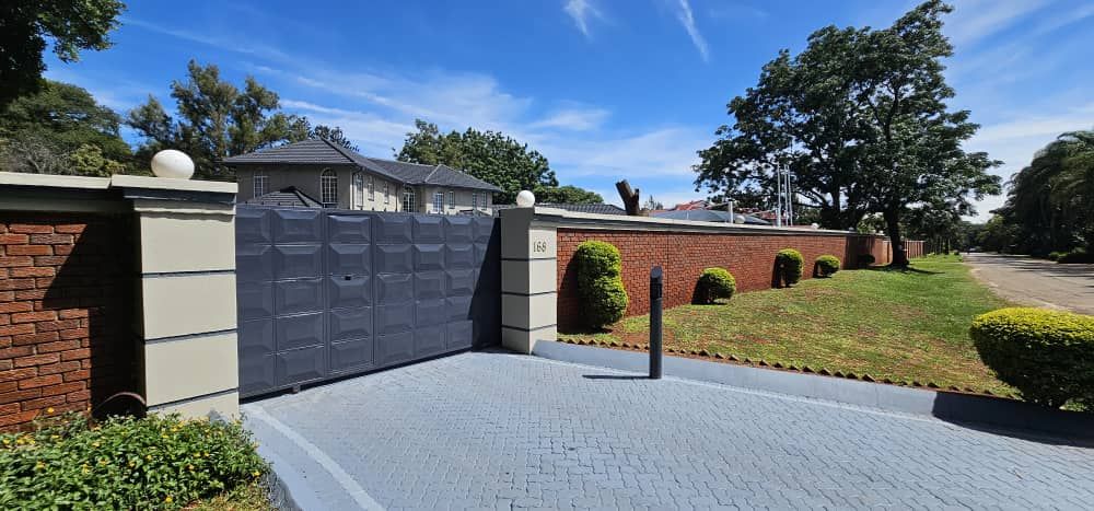 5 Bedroom Double Storey House for Rent in Borrowdale 