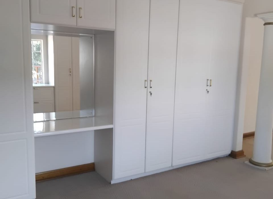 5 Bedroom Double Storey House for Rent in Glen Lorne 