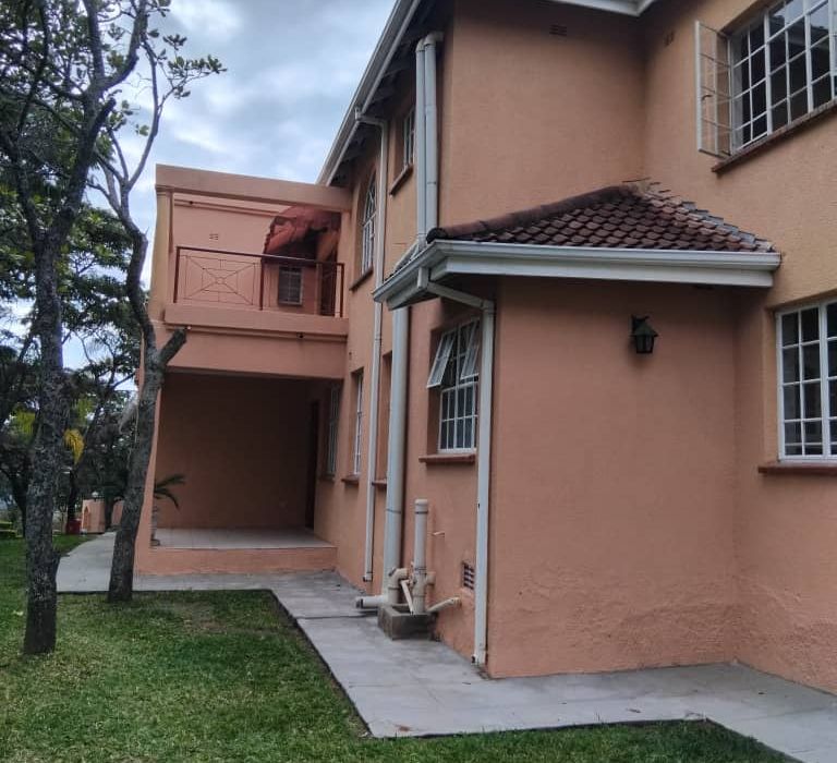 5 Bedroom Double Storey House for Rent in Glen Lorne 
