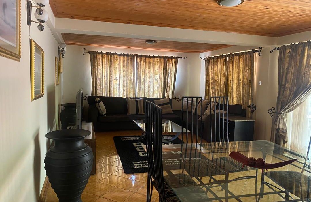 5 Bedroom Double Storey House for Sale in Glen Lorne 