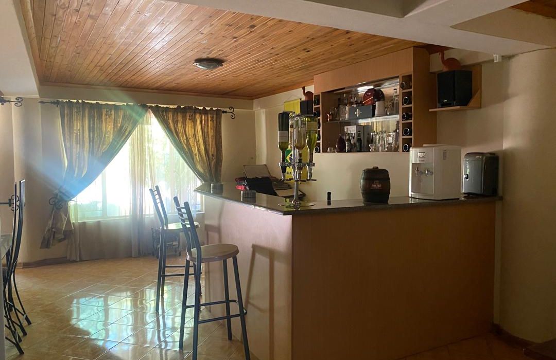 5 Bedroom Double Storey House for Sale in Glen Lorne 