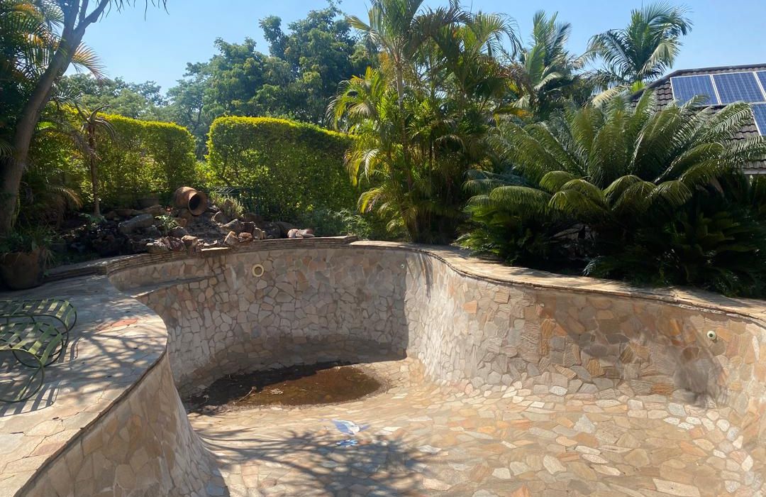 5 Bedroom Double Storey House for Sale in Glen Lorne 