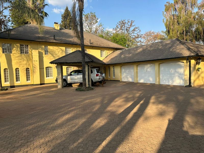 5 Bedroom Double Storey House for Sale in Marlborough 