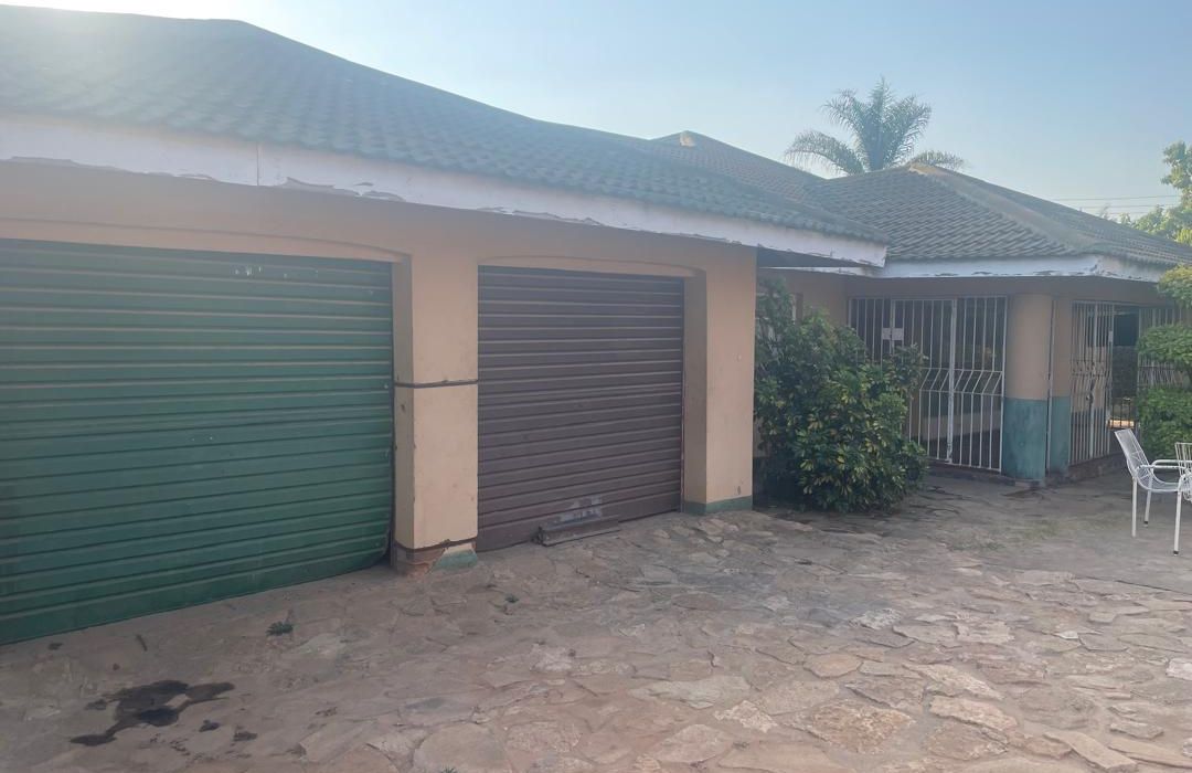 5 Bedroom House for Rent at Sally Mugabe Heights in Domboshawa